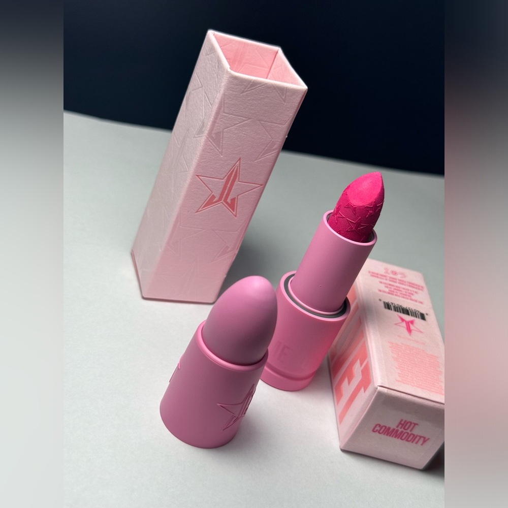 JEFFREE STAR HOT COMODITY  LIPSTICK NEW